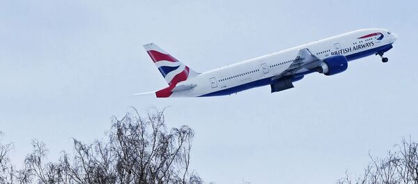 Самолет авиакомпании British Airways во время взлета  - Sputnik Молдова