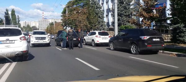 Accident straniu pe bd. Ștefan cel Mare din Chișinău - Sputnik Moldova