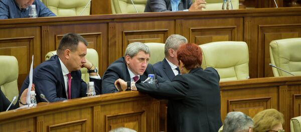 Заседание Парламента 27.09.2018  - Sputnik Moldova