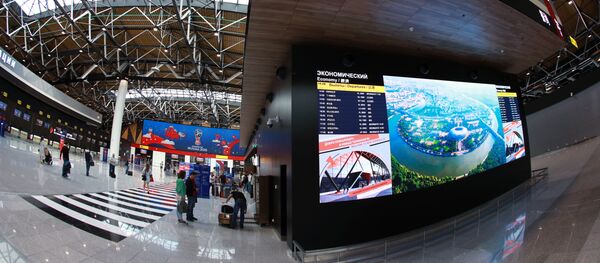 Новый терминал В в аэропорту Шереметьево, построенный к чемпионату мира по футболу 2018 - Sputnik Молдова