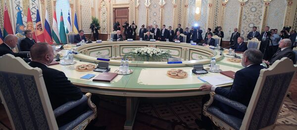 Заседание Совета глав государств СНГ в Душанбе Заседание Совета глав государств СНГ в Душанбе - Sputnik Молдова