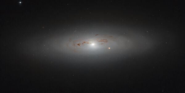 Галактика NGC 4036, снятая телескопом Хаббл - Sputnik Молдова