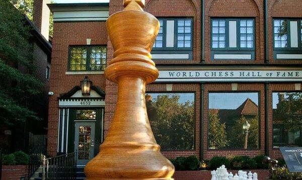 Самая большая шахматная фигура Самая большая шахматная фигура - Sputnik Молдова