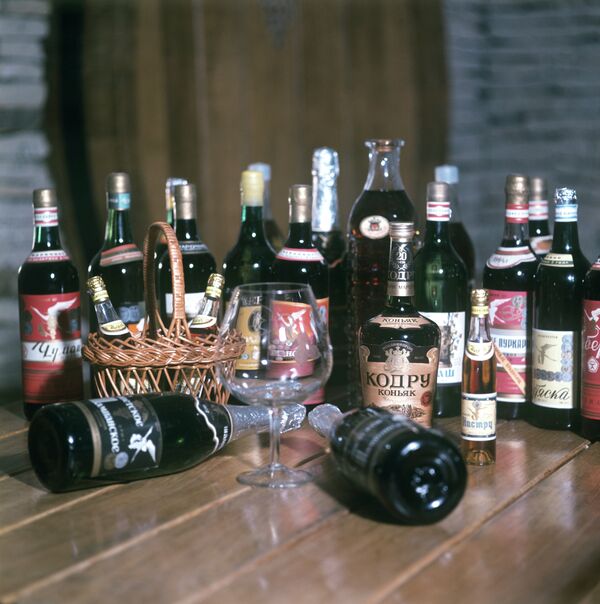 Молдавские вина получили более 200 золотых и серебряных медалей на международных конкурсах-дегустациях вин. - Sputnik Молдова