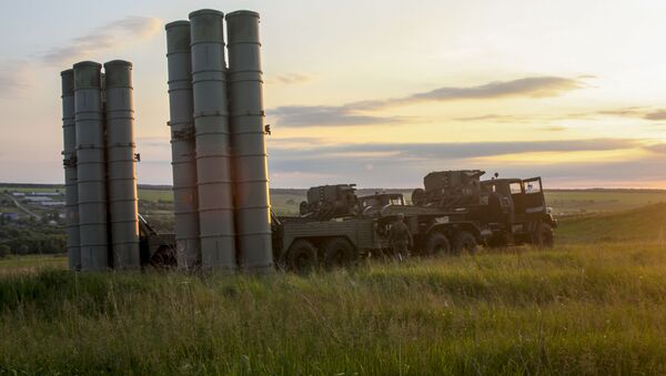 S-300 Favorite surface-to-air missile systems during a bilateral drill of air defense and aviation forces of the Western Military District - Sputnik Moldova-România