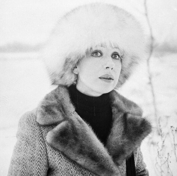 Народная артистка РСФСР Инна Чурикова во время съемок художественного фильма Тема, 1979 год. - Sputnik Молдова