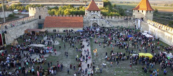 Открытие Александро-Невского парка в Бендерской крепости - Sputnik Молдова