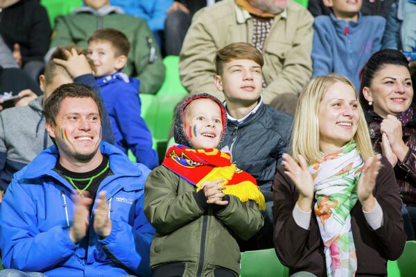Suporterii sunt fericiți - Sputnik Moldova