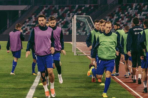 Тренировка сборной Молдовы перед матчем с Белоруссией в Минске - Sputnik Молдова