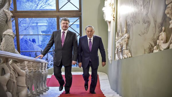 Встреча президента Украины Петра Порошенко и президента Казахстана Нурсултана Назарбаева - Sputnik Молдова