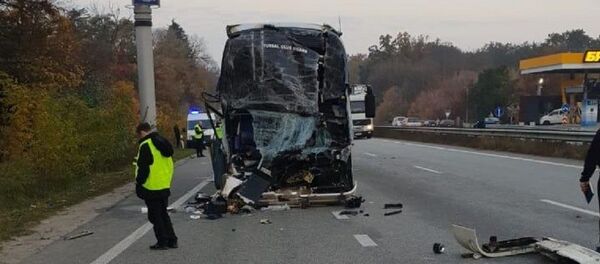 ДТП под Киевом, где погибла звезда украинского юмористического шоу. - Sputnik Moldova