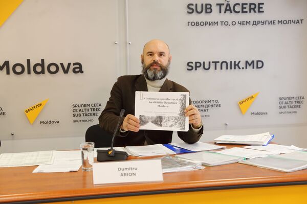 Наша отвратительная реальность: в Кишиневе росчерк пера рождает эпидемии Наша отвратительная реальность: в Кишиневе росчерк пера рождает эпидемии - Sputnik Молдова