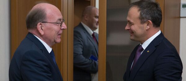 Președintele Parlamentului a avut o întrevedere cu noul Ambasador al Federației Ruse - Sputnik Молдова