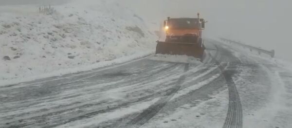 Расчистка дороги от снега - Sputnik Молдова