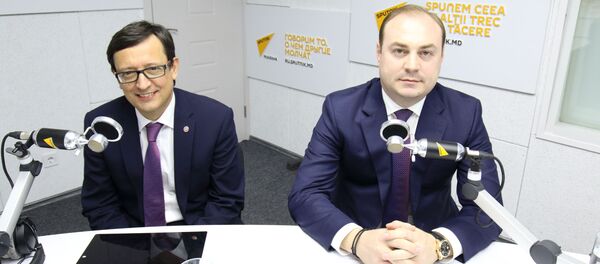 Octavian Armașu, și Eugeniu Nichiforciuc - Sputnik Moldova