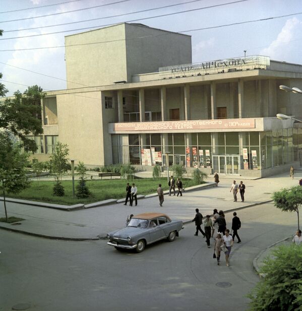 Государственный русский драматический театр имени А.П. Чехова в Кишиневе, 1980 год. - Sputnik Молдова
