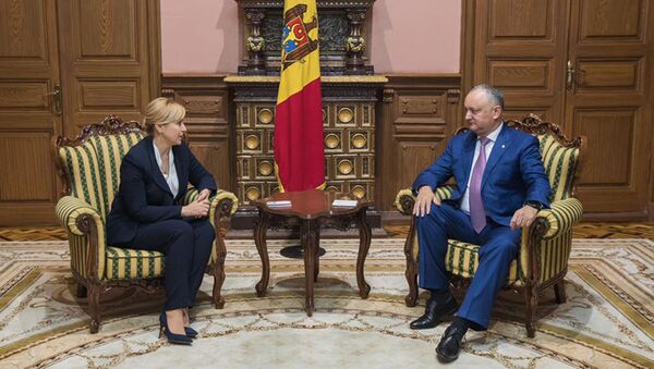 Igor Dodon a avut o întrevedere cu Oxana Domenti, Ambasador desemnat al Republicii Moldova în Confederația Elvețiană - Sputnik Moldova