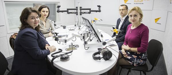 Olga Golban, Diana Cebotaru și Alexandru Ghețu - Sputnik Moldova