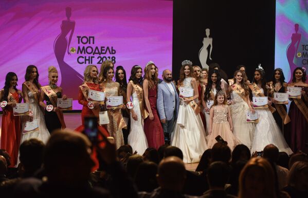 Participantele concursului de frumusețe „Top-model CSI-2018” de la Erevan - Sputnik Moldova