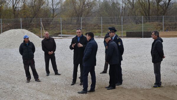 Vitalie Vrabie a inspectat șantierul de construcție a noii zone de control vamal de la Sculeni - Sputnik Moldova