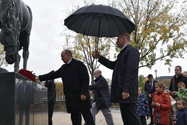 Рабочий визит президента РФ В. Путина во Францию - Sputnik Молдова