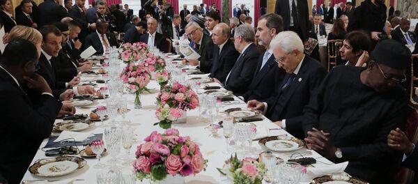 Рабочий визит президента РФ В. Путина во Францию Рабочий визит президента РФ В. Путина во Францию - Sputnik Moldova-România