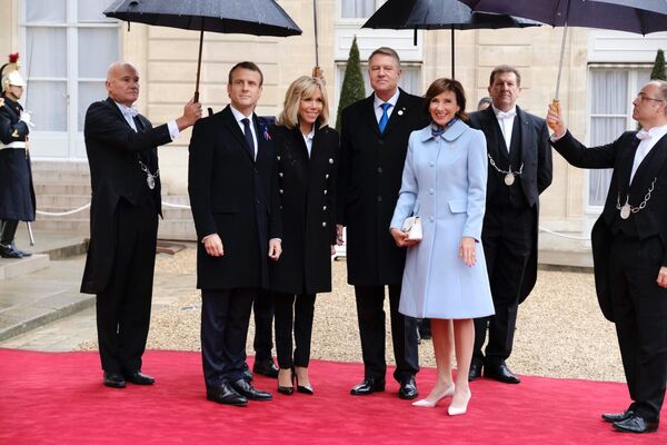 Carmen Iohannis a comis-o din nou! De data asta… în fața întregii planete! Carmen Iohannis a comis-o din nou! De data asta… în fața întregii planete! - Sputnik Moldova-România