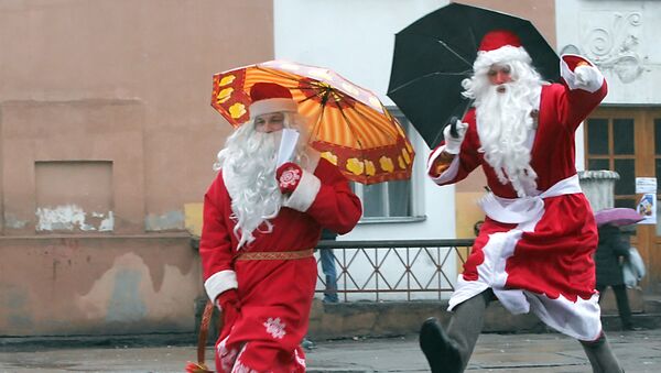 Седьмые Олонецкие игры Дедов Морозов прошли в городе Олонец - Sputnik Moldova