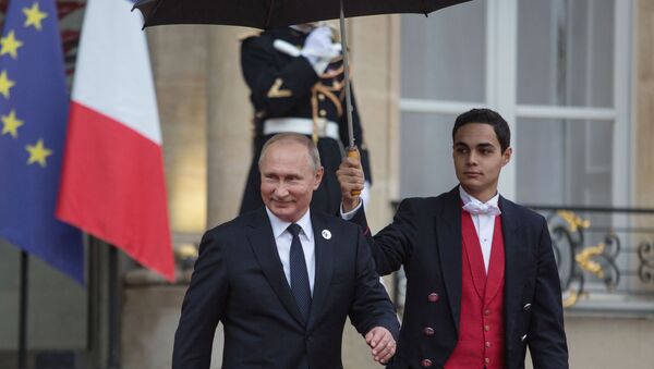 Putin după dineul de la Palatul Élysée - Sputnik Moldova-România