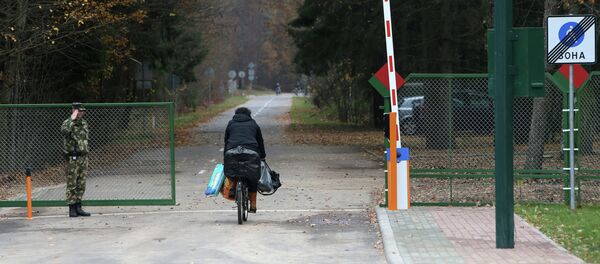 Контрольно пропускной пункт на границе Беларуси Контрольно пропускной пункт на границе Беларуси - Sputnik Молдова