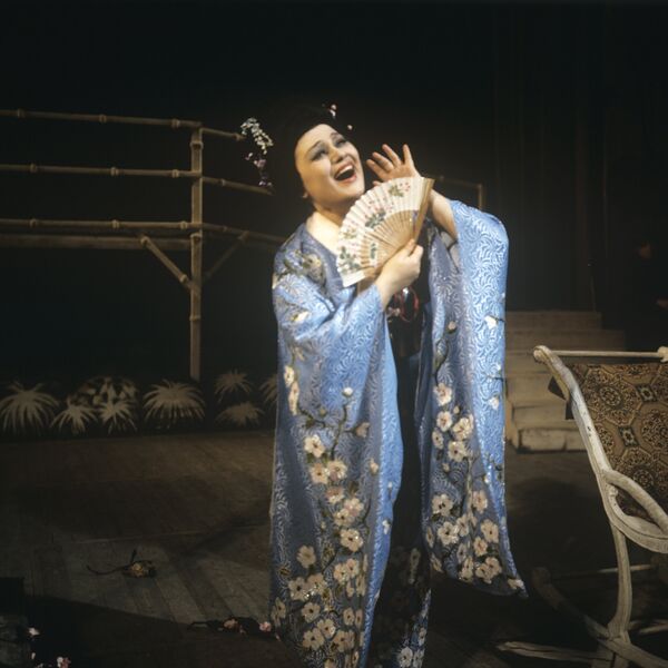 Interpreta de operă Maria Bieșu, Artistă a Poporului din URSS, în rolul Cio-Cio-san de Giacomo Puccini - Sputnik Moldova
