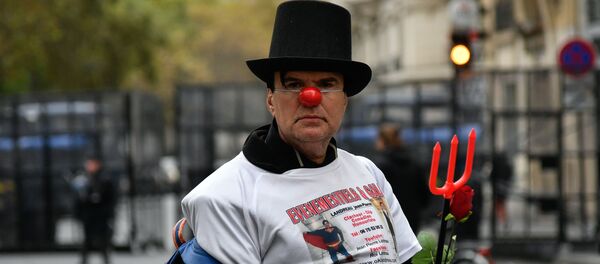 Демонстрация в Париже против политики Эммануэля Макрона Демонстрация в Париже против политики Эммануэля Макрона - Sputnik Молдова