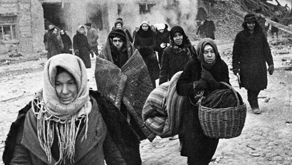 Жители блокадного Ленинграда. 9 декабря 1942 года - Sputnik Молдова