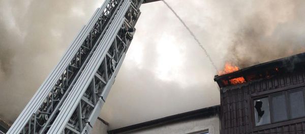 Incendiu în Chiajna - România Incendiu în Chiajna - România - Sputnik Moldova