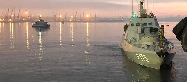 Navele Ucrainei reținute de Serviciul de Grăniceri ruși pentru încălcarea frontierei de stat a Rusiei în portul Kerci - Sputnik Moldova