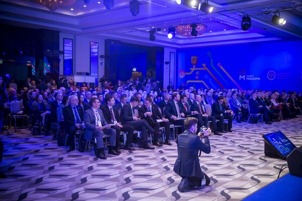 Крупные инвесторы из 30 стран приехали в Молдову на важное мероприятие Крупные инвесторы из 30 стран приехали в Молдову на важное мероприятие - Sputnik Молдова