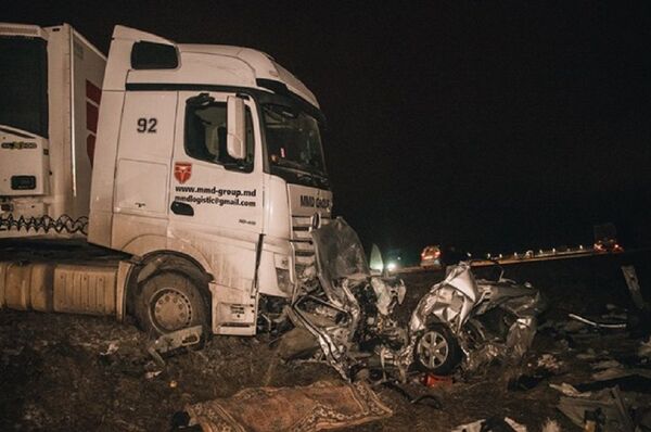 Авария под Киевом с участием гражданина Молдовы - один человек скончался - Sputnik Молдова