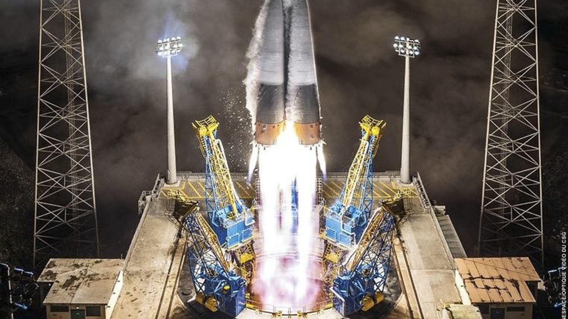 Пуск ракеты-носителя Союз-СТ-Б с космодрома Гвианского космического центра - Sputnik Молдова, 1920, 10.02.2022