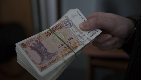 Банкноты номиналом 200 лей  - Sputnik Moldova