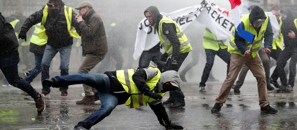 Протесты в Париже - Sputnik Moldova