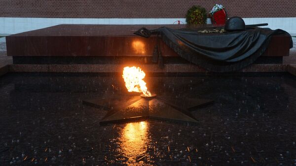 Мемориал Могила Неизвестного Солдата в Александровском саду в Москве - Sputnik Молдова