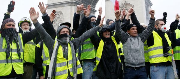 Протесты в Париже - Sputnik Moldova-România