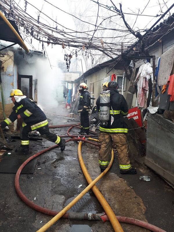 Încă o butelie de gaz a fost pe cale să explodeze în Capitală – Detalii Încă o butelie de gaz a fost pe cale să explodeze în Capitală – Detalii - Sputnik Moldova