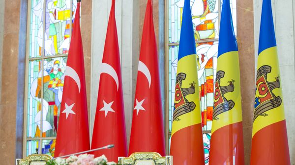 Флаги Молдовы и Турции - Sputnik Moldova