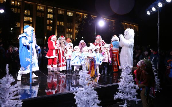 Inaugurarea Pomului de Crăciun în PMAN - Sputnik Moldova