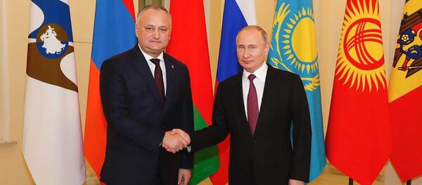 Владимир Путин и Игорь Додон. - Sputnik Молдова