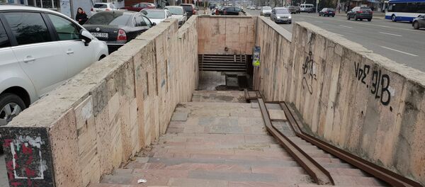 Подземный переход у здания Академии наук Молдовы  - Sputnik Молдова