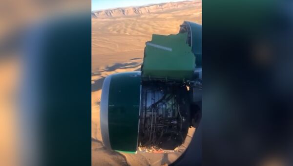 Пассажир снял на видео, как самолет разваливается прямо в полете - Sputnik Moldova