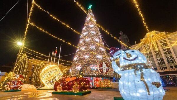 Оргеев преобразился к Новому году и Рождеству - Sputnik Молдова