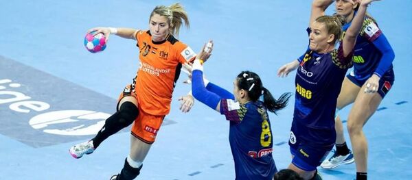 Handbal feminin, Campionatul European. Echipele României şi Olandei - Sputnik Moldova-România